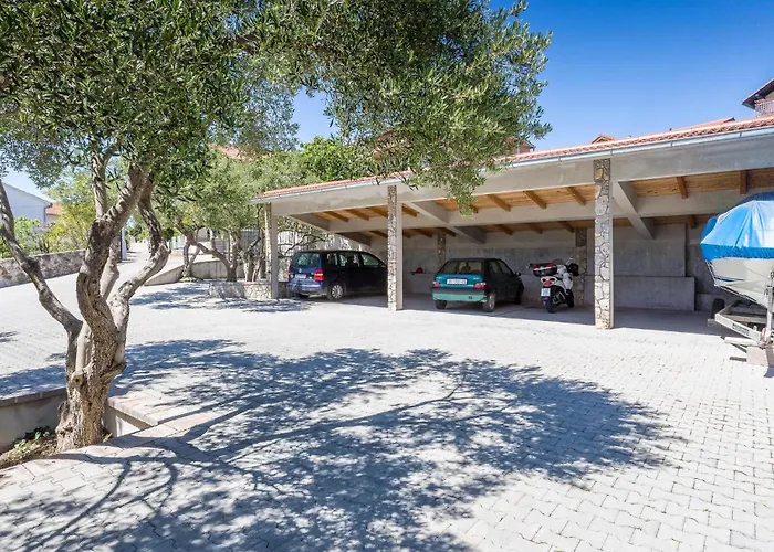 Amazing In With Wifi Pirovac